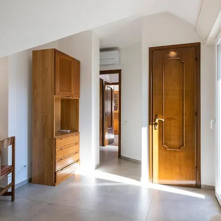 Fiorella 2 By Mmega Apartment