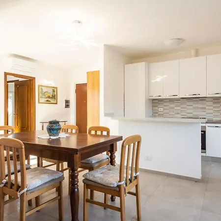 Apartment Fiorella 2 By Mmega Massa (Tuscany)